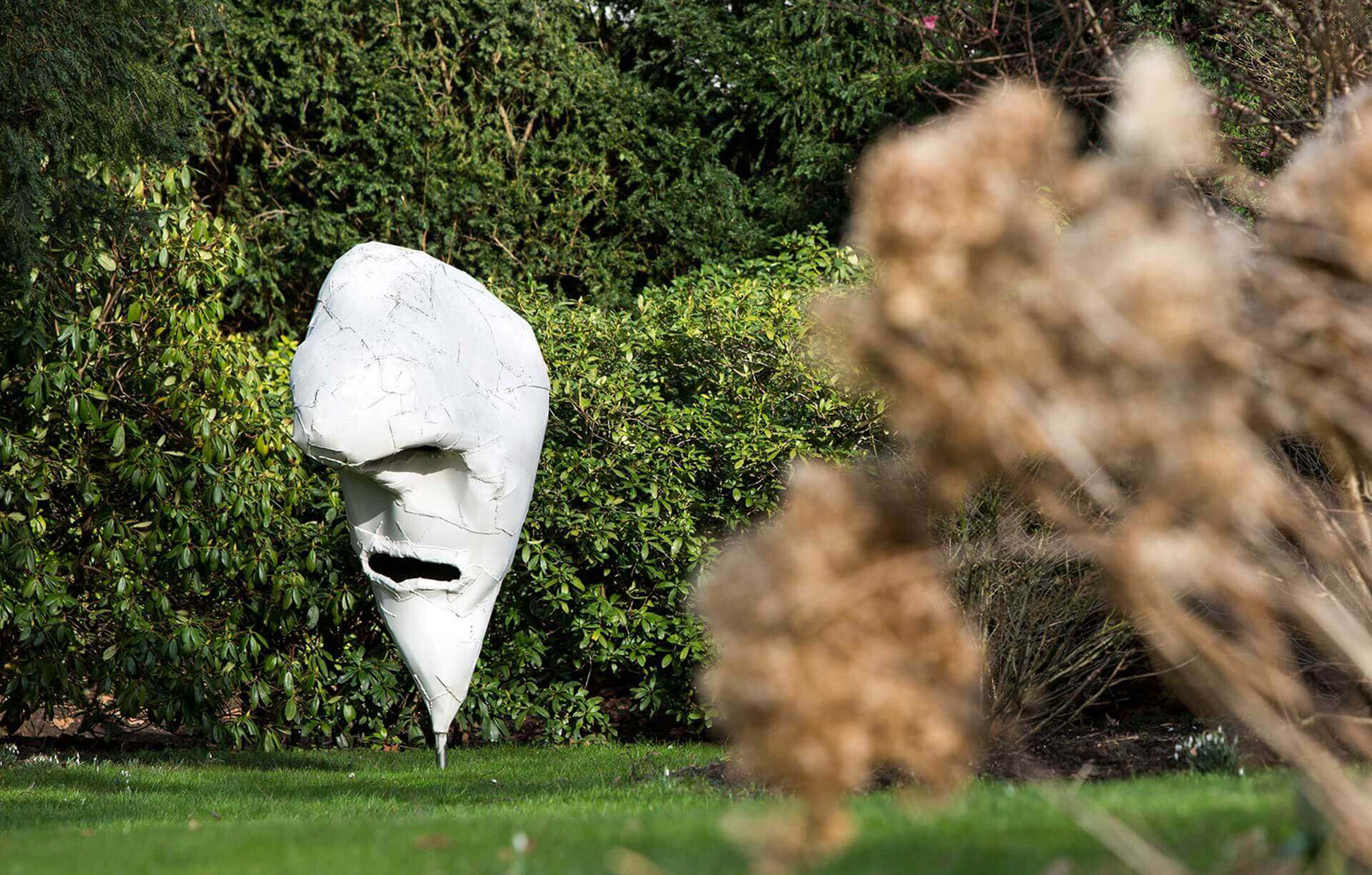 Stiftung Der bewohnte Garten Gut Hasselrath Pulheim Franz West ArtJunk