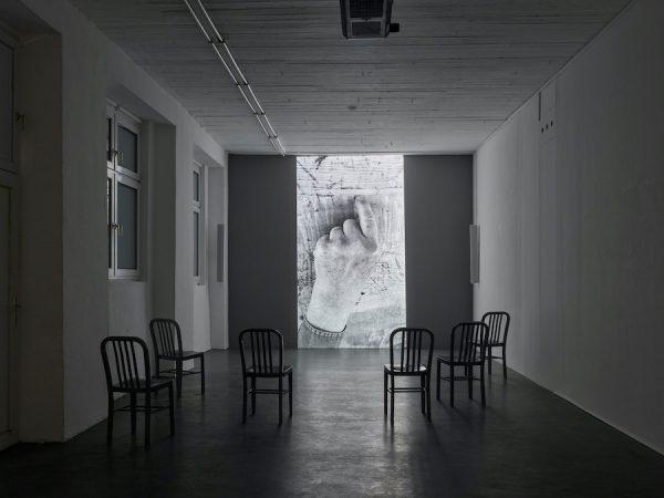 Konrad Fischer Galerie Bruce Nauman ArtJunk
