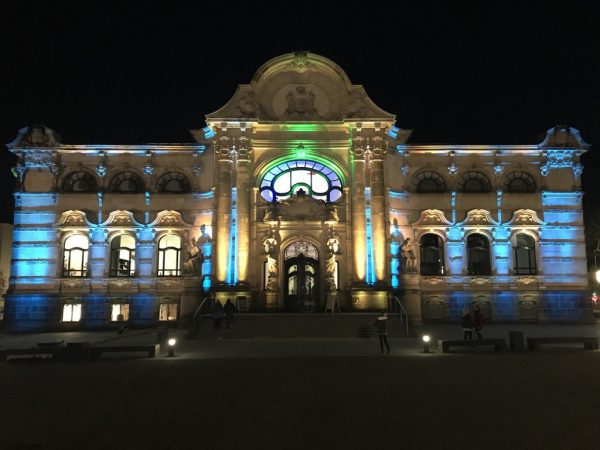 Leopold Hoesch Museum Nachtansicht Fassade ArtJunk