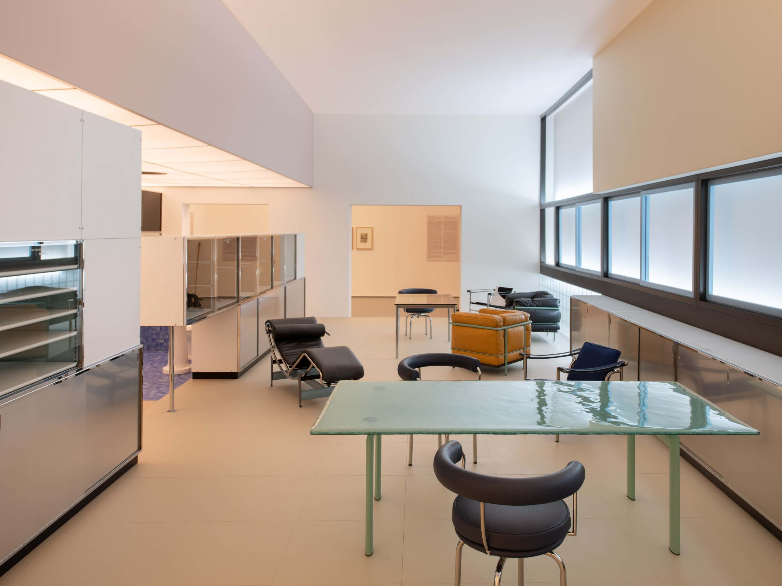 Kunstmuseen Krefeld Kaiser Wilhelm Museum Charlotte Perriand ArtJunk