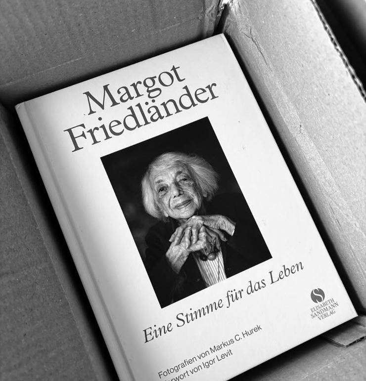 noir blanche Markus Hurek Margot Friedländer ArtJunk