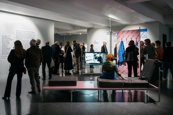 HMKV Robotron Ausstellungsansicht ArtJunk